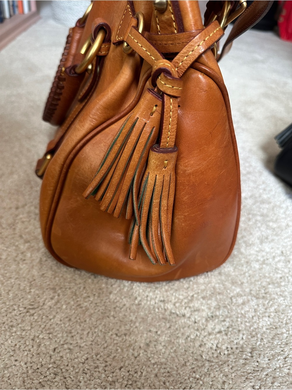 GUC 15” Large Dooney & Bourke Florentine Leather Satchel - Picture 6 of 16